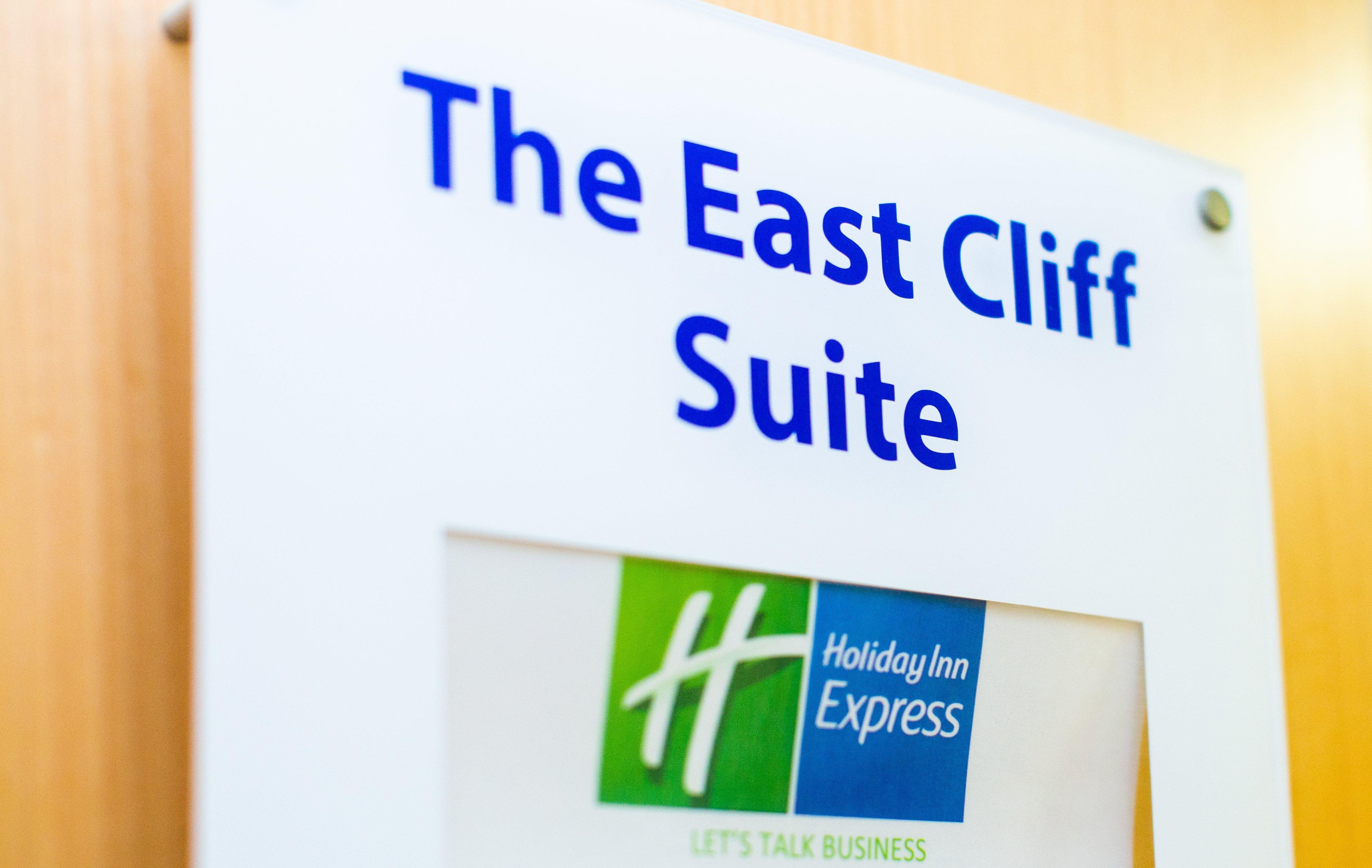 Holiday Inn Express Folkestone Channel Tunnel, An Ihg Hotel Eksteriør billede